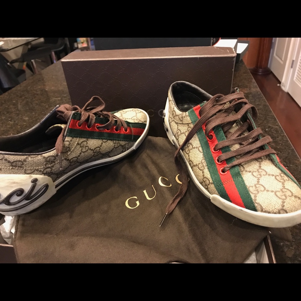 Women’s Gucci Sneaker